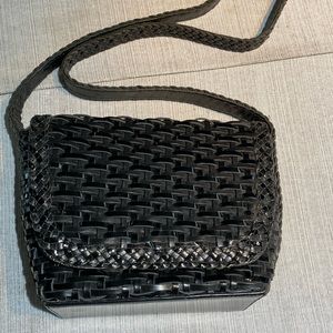 Vintage weaved leather crossbody purse